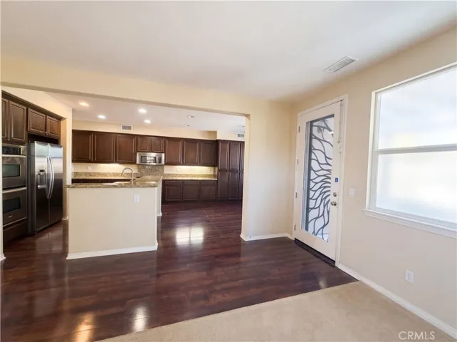 28327 Serenity Falls, Menifee, California 92585