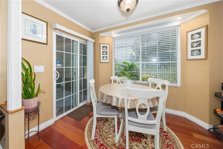 Breakfast nook