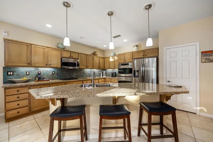 38-web-or-mls-JMTulare_OPMG_0326_038