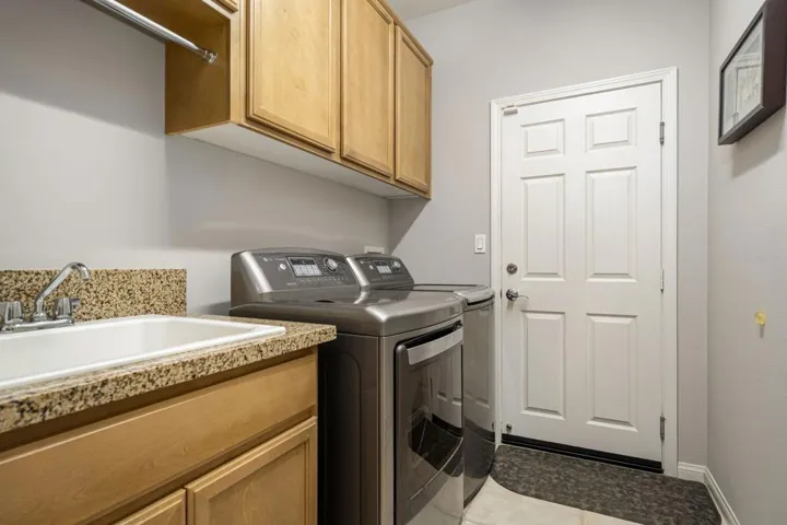 52-web-or-mls-JMTulare_OPMG_0326_052