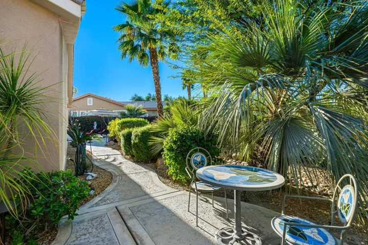 16-web-or-mls-JMTulare_OPMG_0326_016