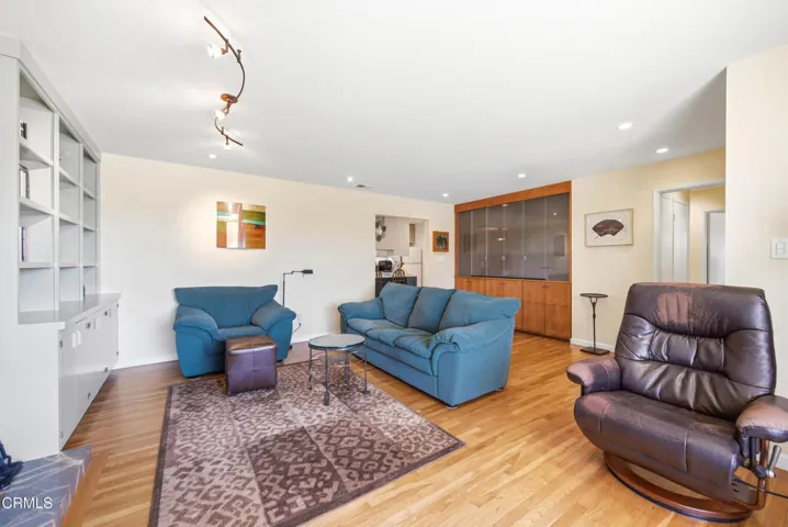 271 Calle Higuera -10