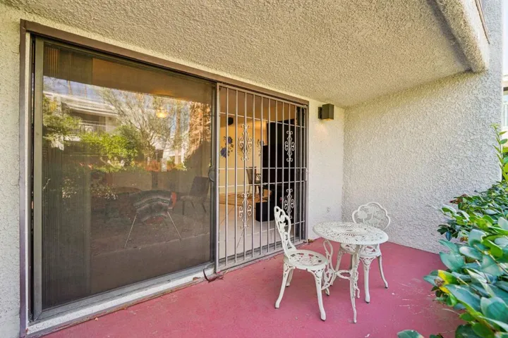 27-web-or-mls-E Ramon Rd-S1303-027