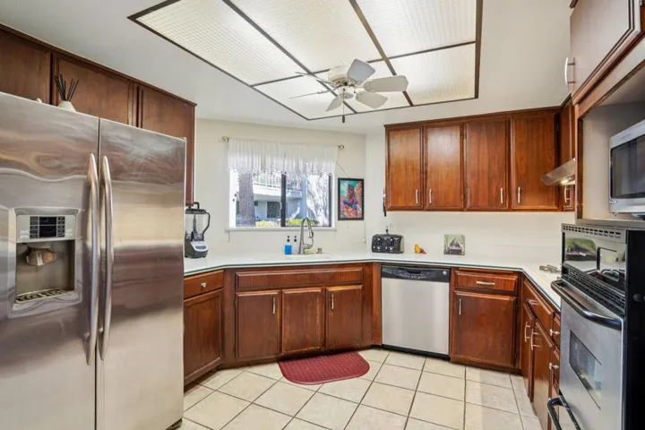 10-web-or-mls-E Ramon Rd-S1303-010