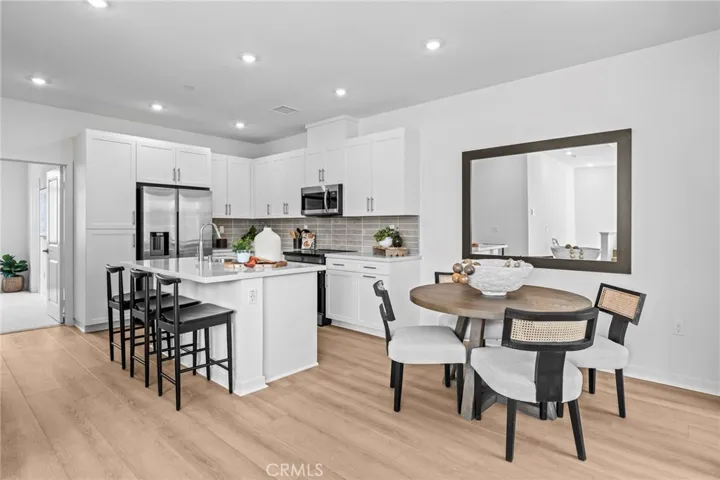 3648 S. Eichler Paseo 5, Ontario, California 91761