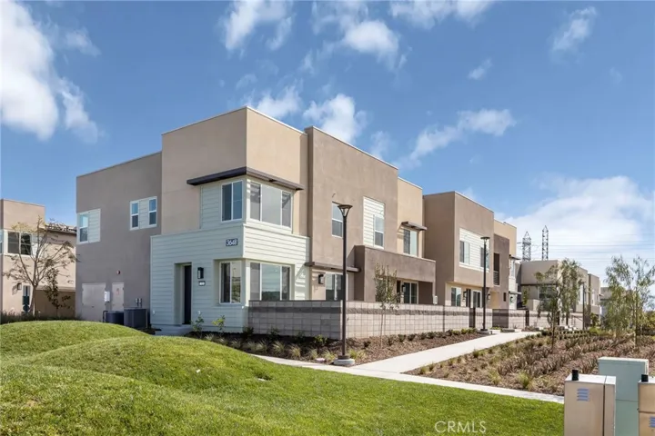 3648 S. Eichler Paseo 5, Ontario, California 91761