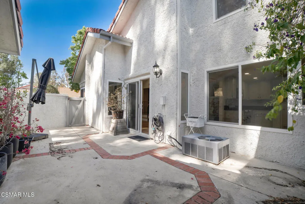 974 Quarterhorse Ln  -  HsHProd-32