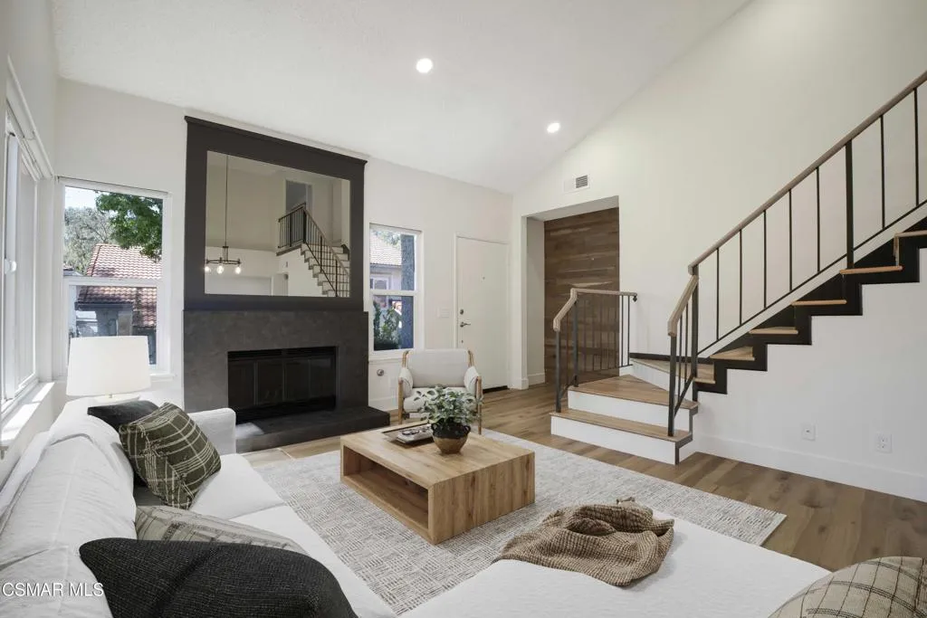 974 Quarterhorse Ln  -  Virtually Staged