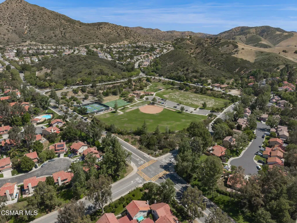 974 Quarterhorse Ln  -  HsHProd-7