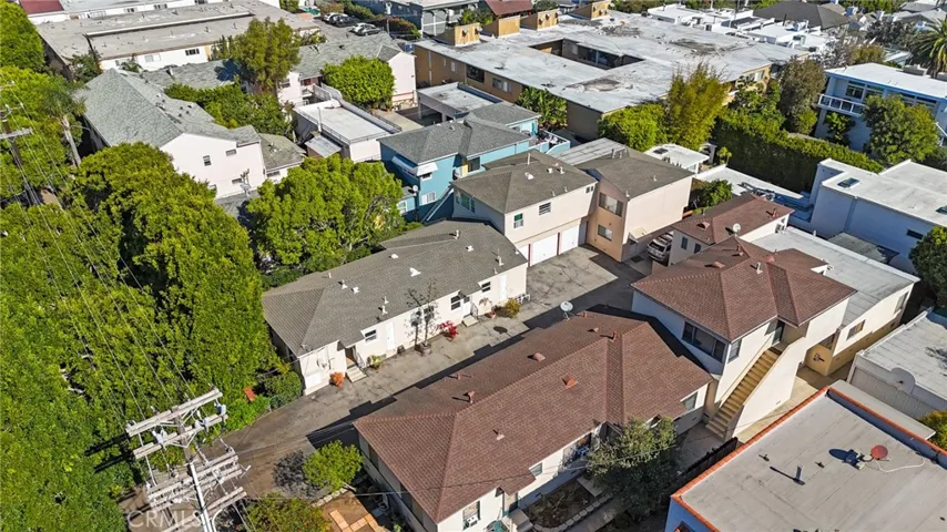 3017 4th, Santa Monica, California 90405