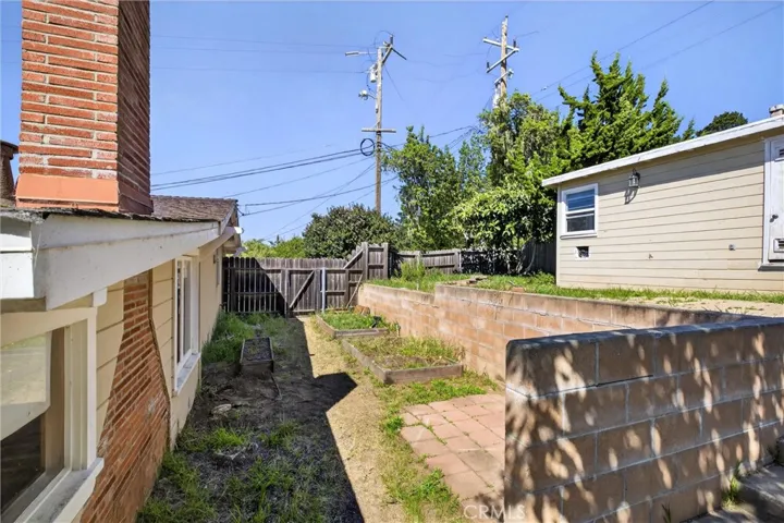 Main house and cottage area.