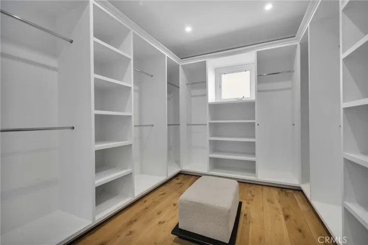 Large Primary Walk In Closet