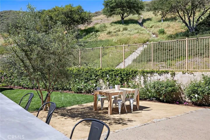21 Snow Bush, Ladera Ranch, California 92694