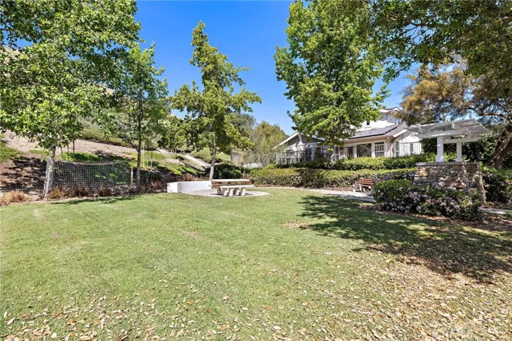 21 Snow Bush, Ladera Ranch, California 92694