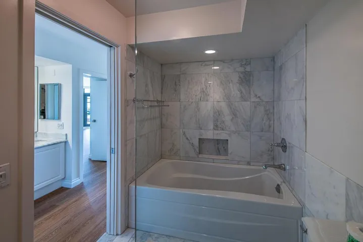 Primary Bath/Spa