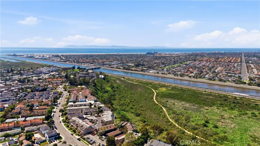 1095 Mesa Bluff, Costa Mesa, California 92627