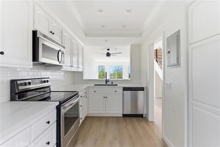 1095 Mesa Bluff, Costa Mesa, California 92627