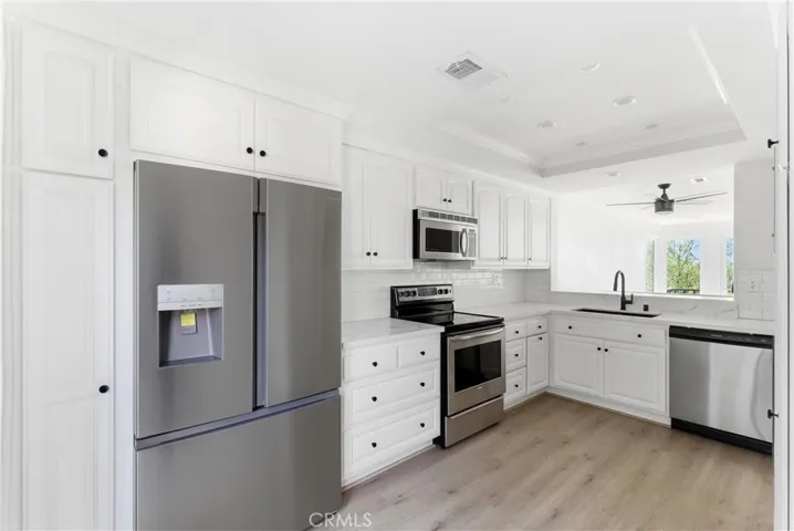 1095 Mesa Bluff, Costa Mesa, California 92627