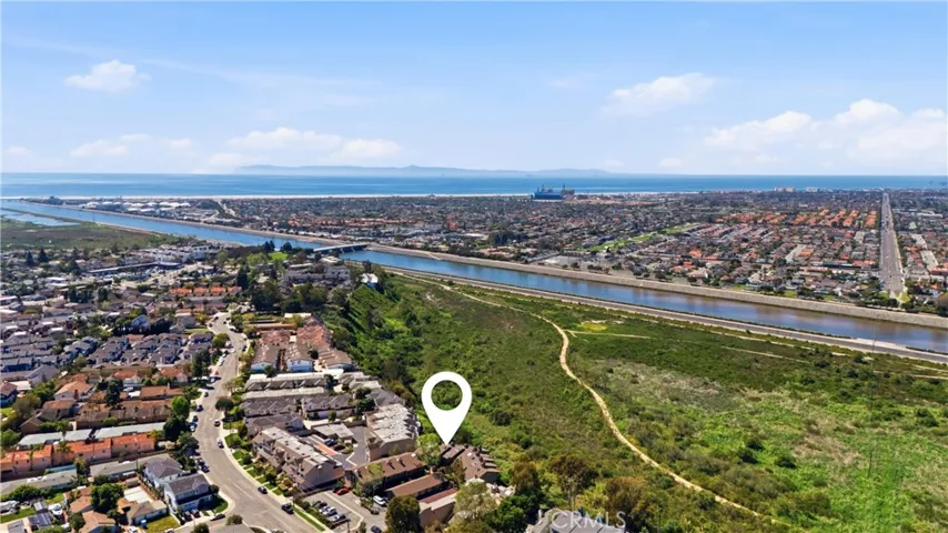 1095 Mesa Bluff, Costa Mesa, California 92627