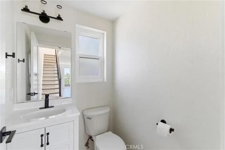 1095 Mesa Bluff, Costa Mesa, California 92627