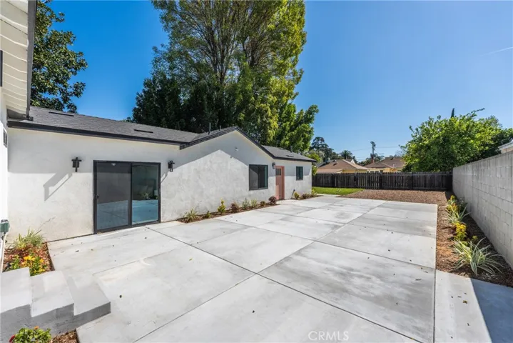 14138 Archwood, Van Nuys, California 91405