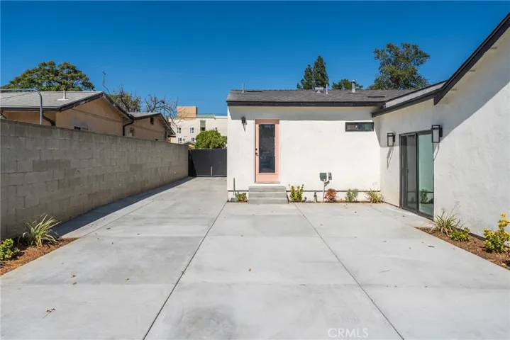 14138 Archwood, Van Nuys, California 91405