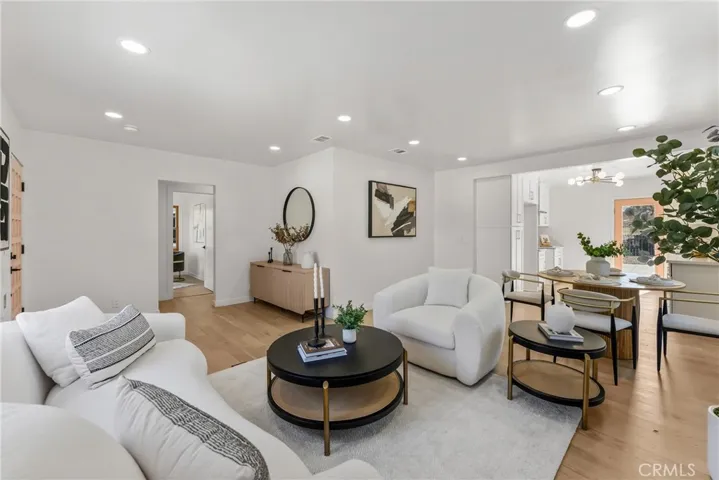 14138 Archwood, Van Nuys, California 91405