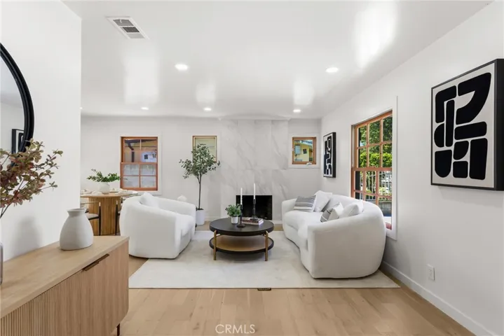 14138 Archwood, Van Nuys, California 91405