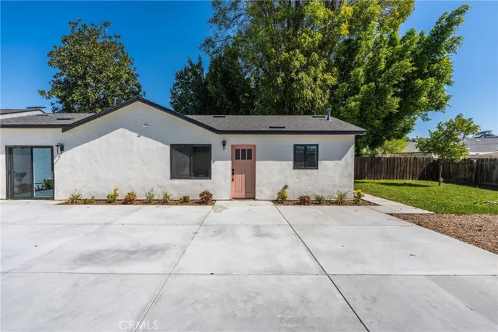 14138 Archwood, Van Nuys, California 91405