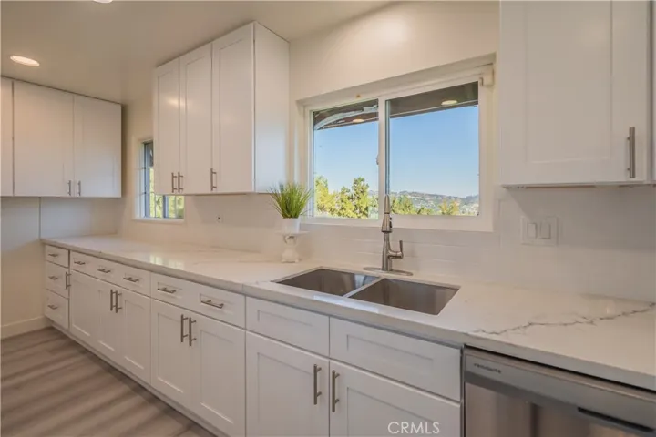 14904 Edgeridge Drive, Hacienda Heights, California 91745
