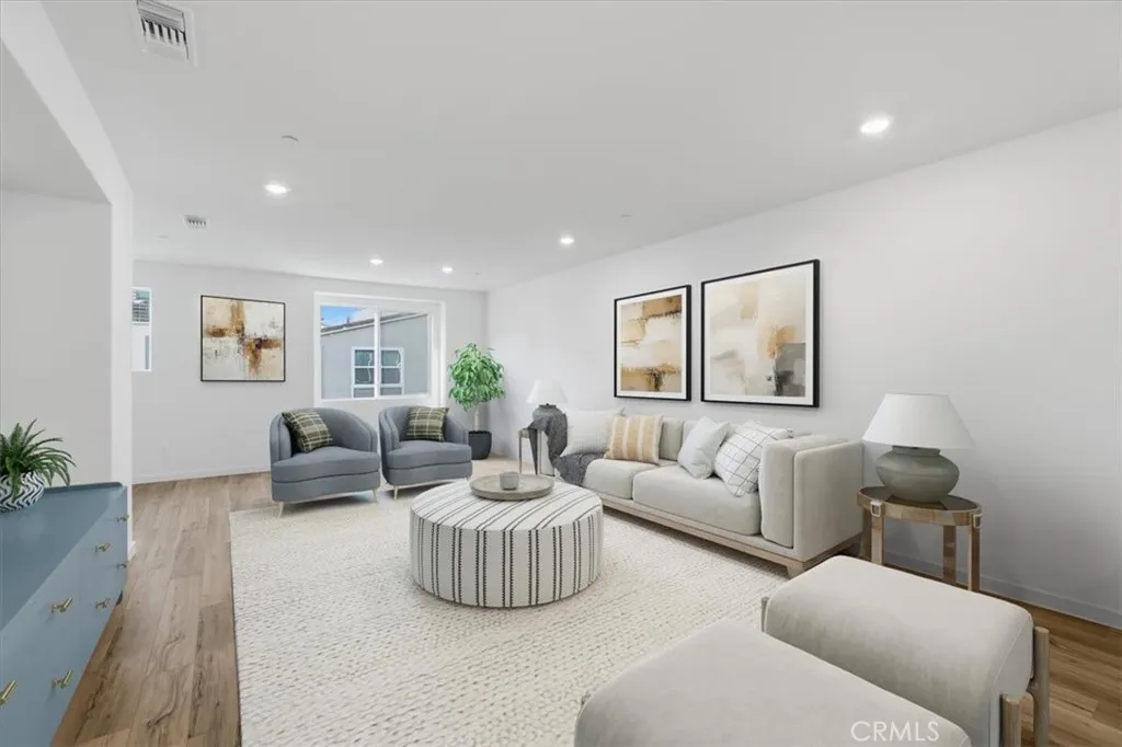 Living Room PHOTOS ARE OF MODEL MATCH AND HAVE BEEN VIRTUALLY STAGED. INTERIOR AND EXTERIOR FINISHES MAY VARY