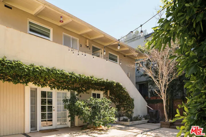 Rear detached triplex