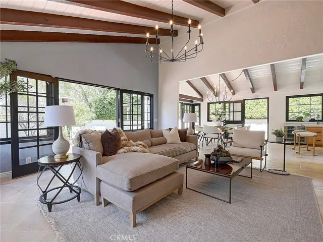 46 Empty Saddle Road, Rolling Hills Estates, California 90274