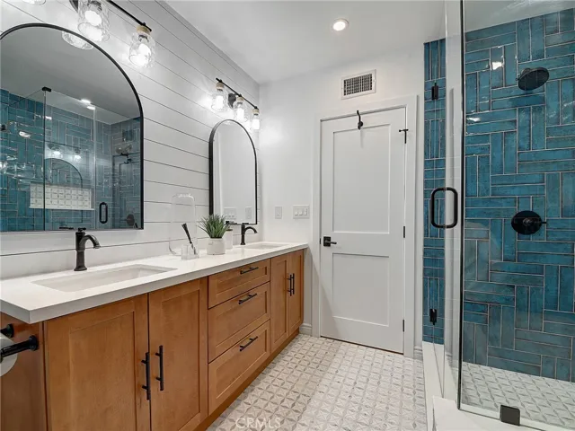 Hall Bathroom