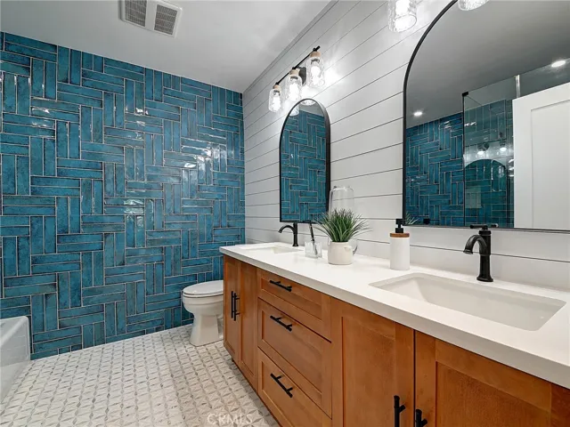 Hall Bathroom