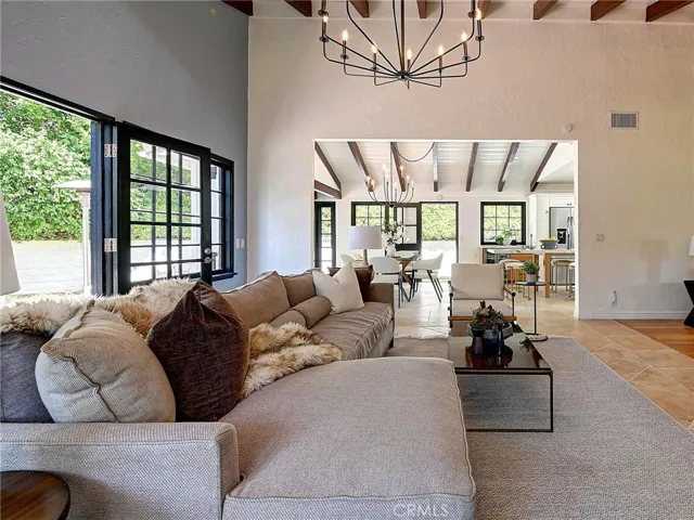 46 Empty Saddle Road, Rolling Hills Estates, California 90274