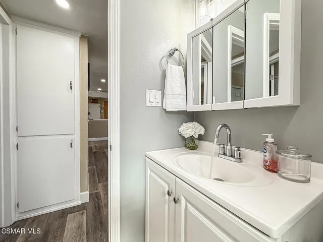 gBathroom2