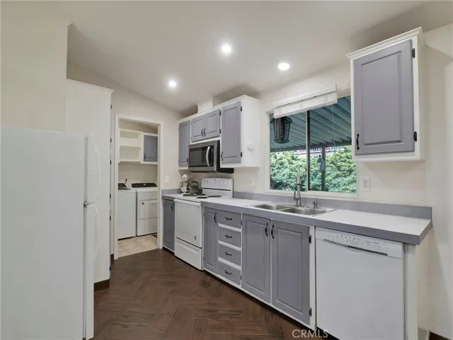 24425 Woolsey Canyon Road 132, West Hills, California 91304