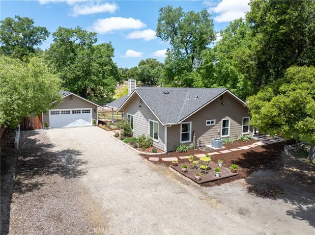 10825 Colorado, Atascadero, California 93422