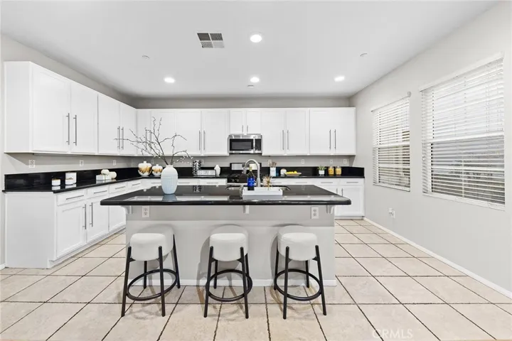 7353 W Ellena W 64, Rancho Cucamonga, California 91730