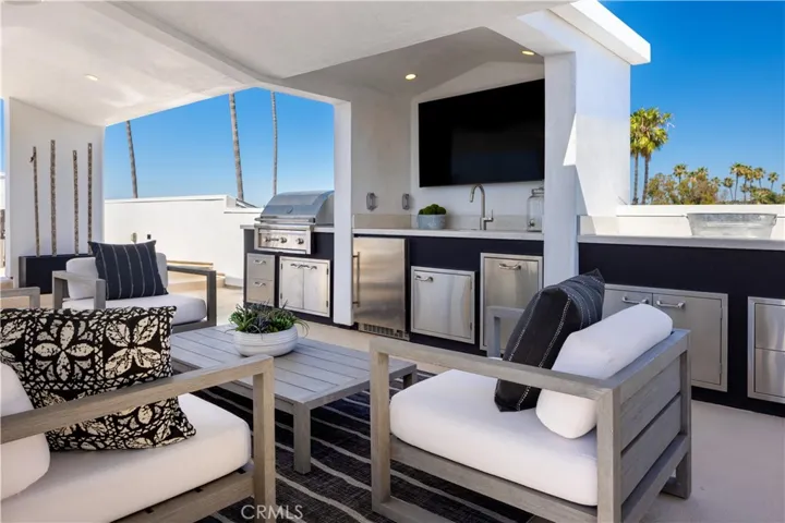 304 Goldenrod Avenue, Corona Del Mar, California 92625