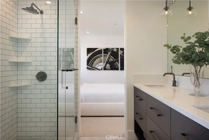 304 Goldenrod Avenue, Corona Del Mar, California 92625