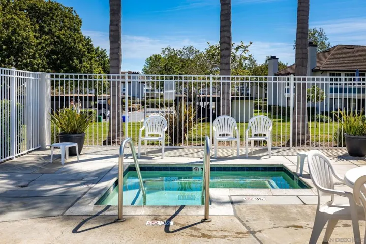 Swimming Pool/Hot Tub/Sauna