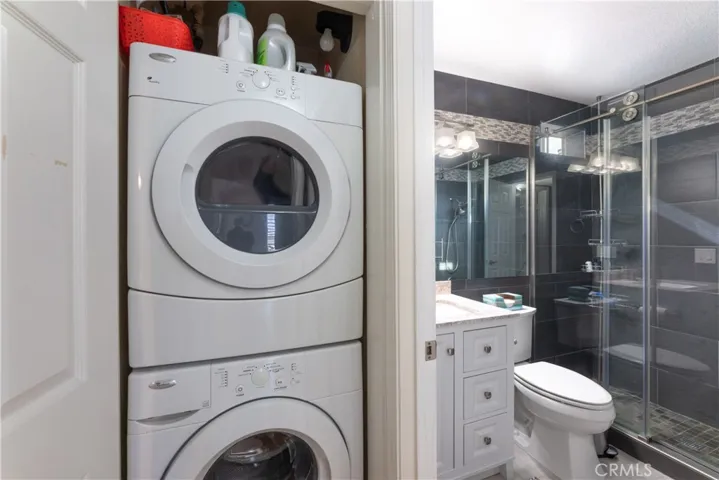 In-Unit Laundry