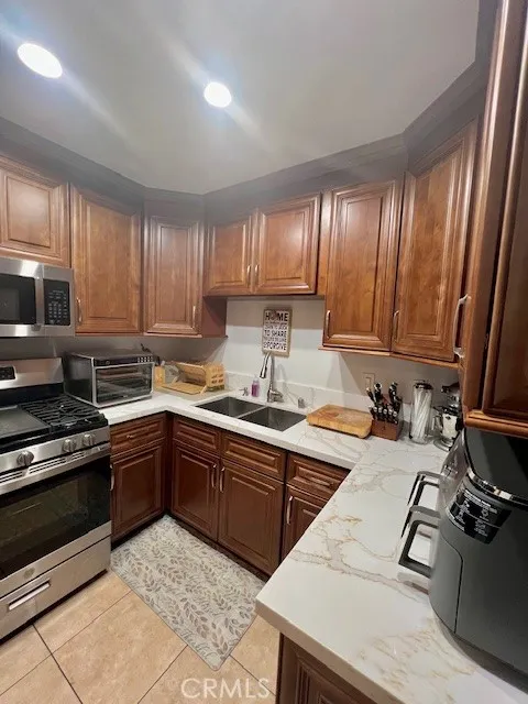 New Kitchen less than 1 year old