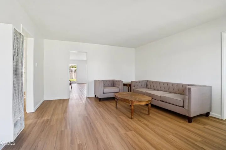 5-web-or-mls-W 188th St-S1903-005