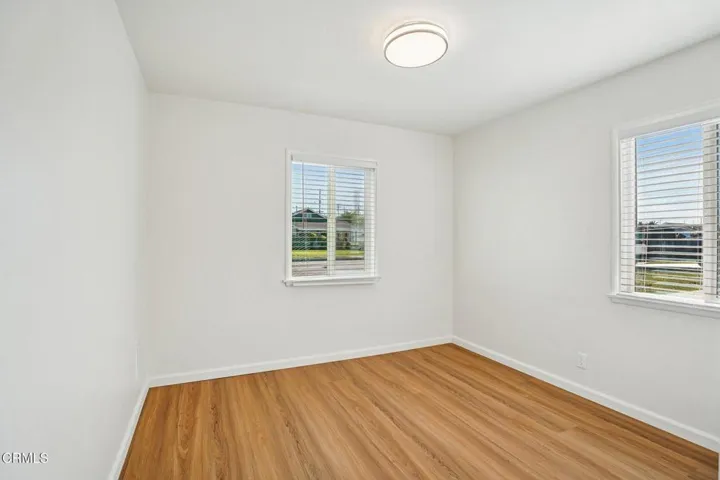 17-web-or-mls-W 188th St-S1903-017