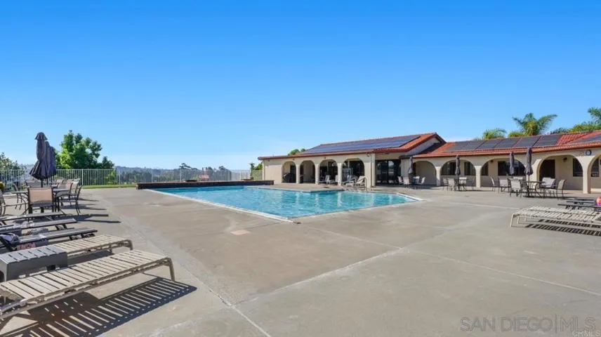 Swimming Pool/Hot Tub/Sauna
