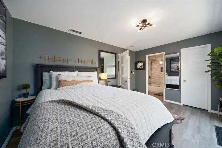 1361 Prospect, Long Beach, California 90804
