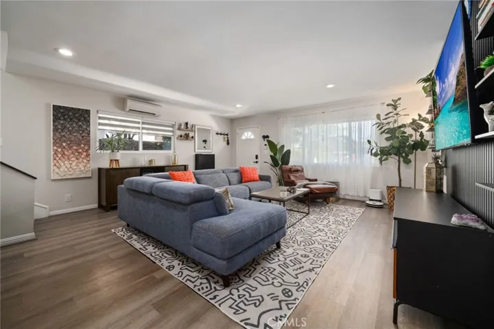 1361 Prospect, Long Beach, California 90804